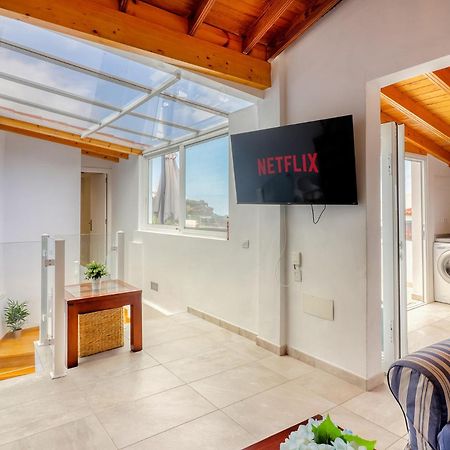 Big Terraced House, 100M To The Beach, With Bbq And Sea View Guincho  외부 사진